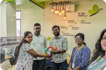 Image gallery marquee